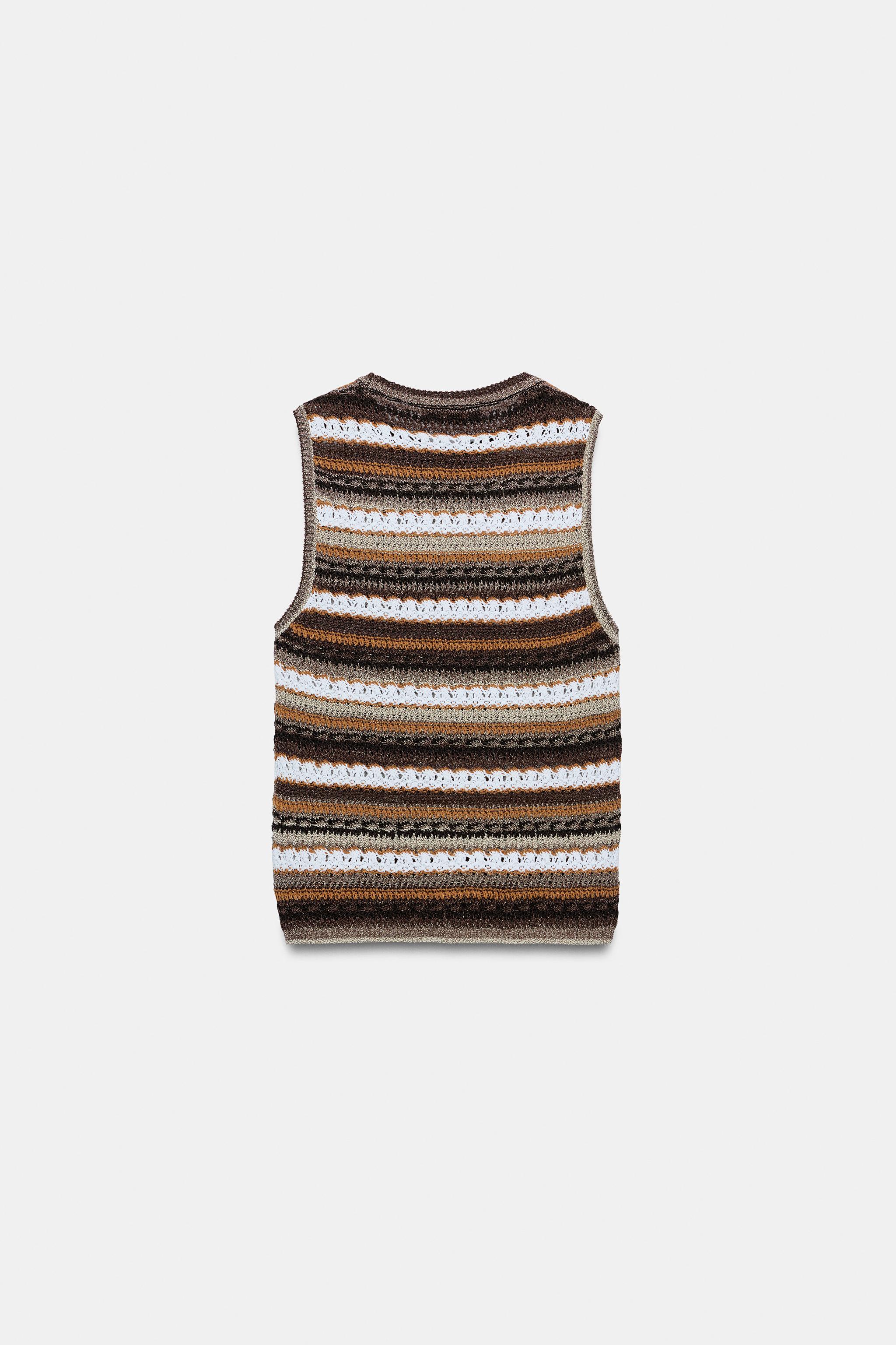 TEXTURED STRIPED KNIT TOP